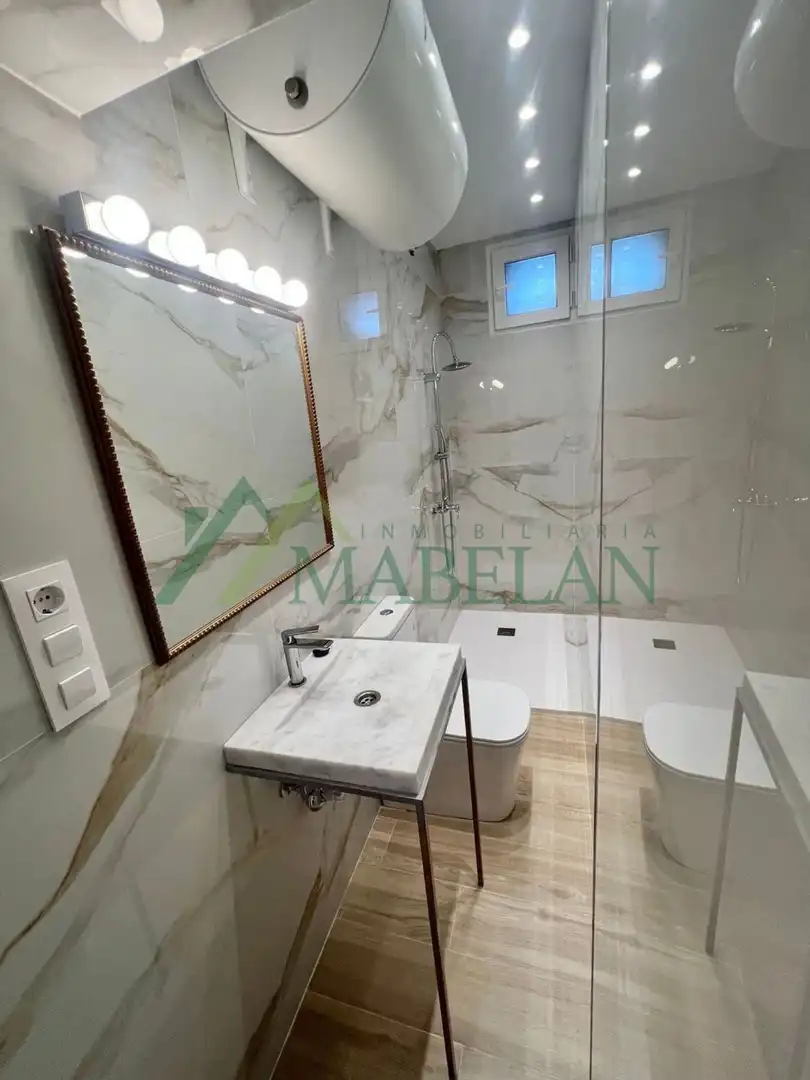 Bathroom of Office for rent in Jerez de la Frontera  with Heating