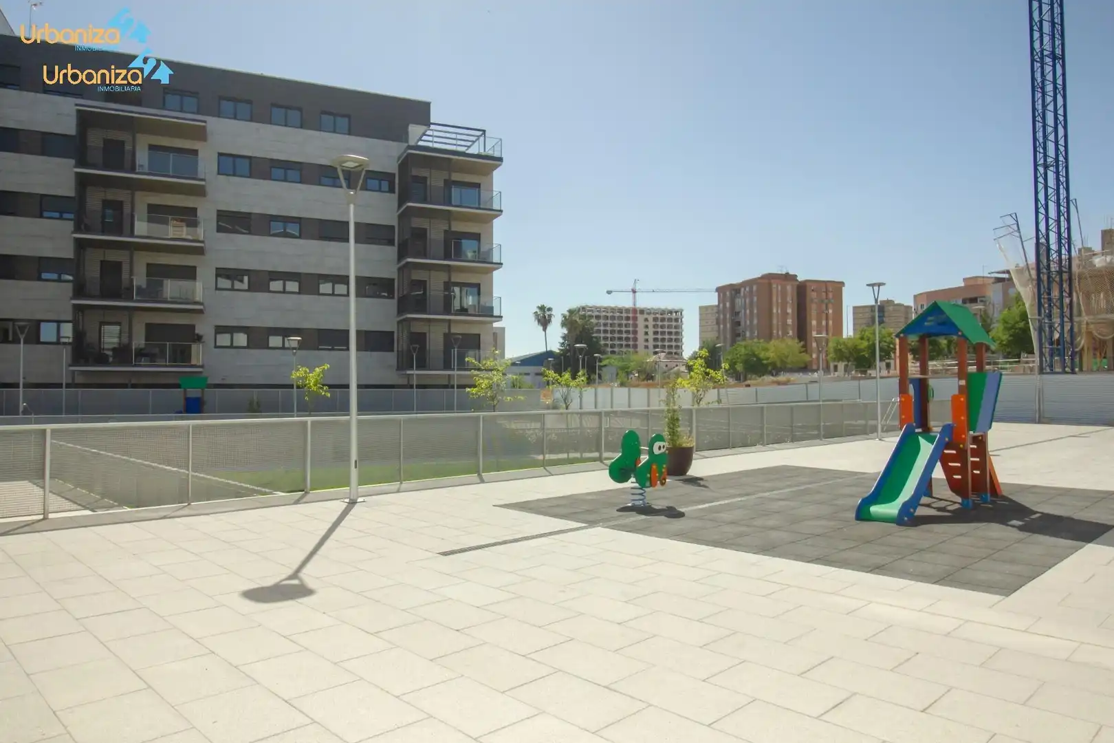 Terrasse von Wohnung zum Verkauf in Badajoz mit Klimaanlage, Heizung und Privatgarten