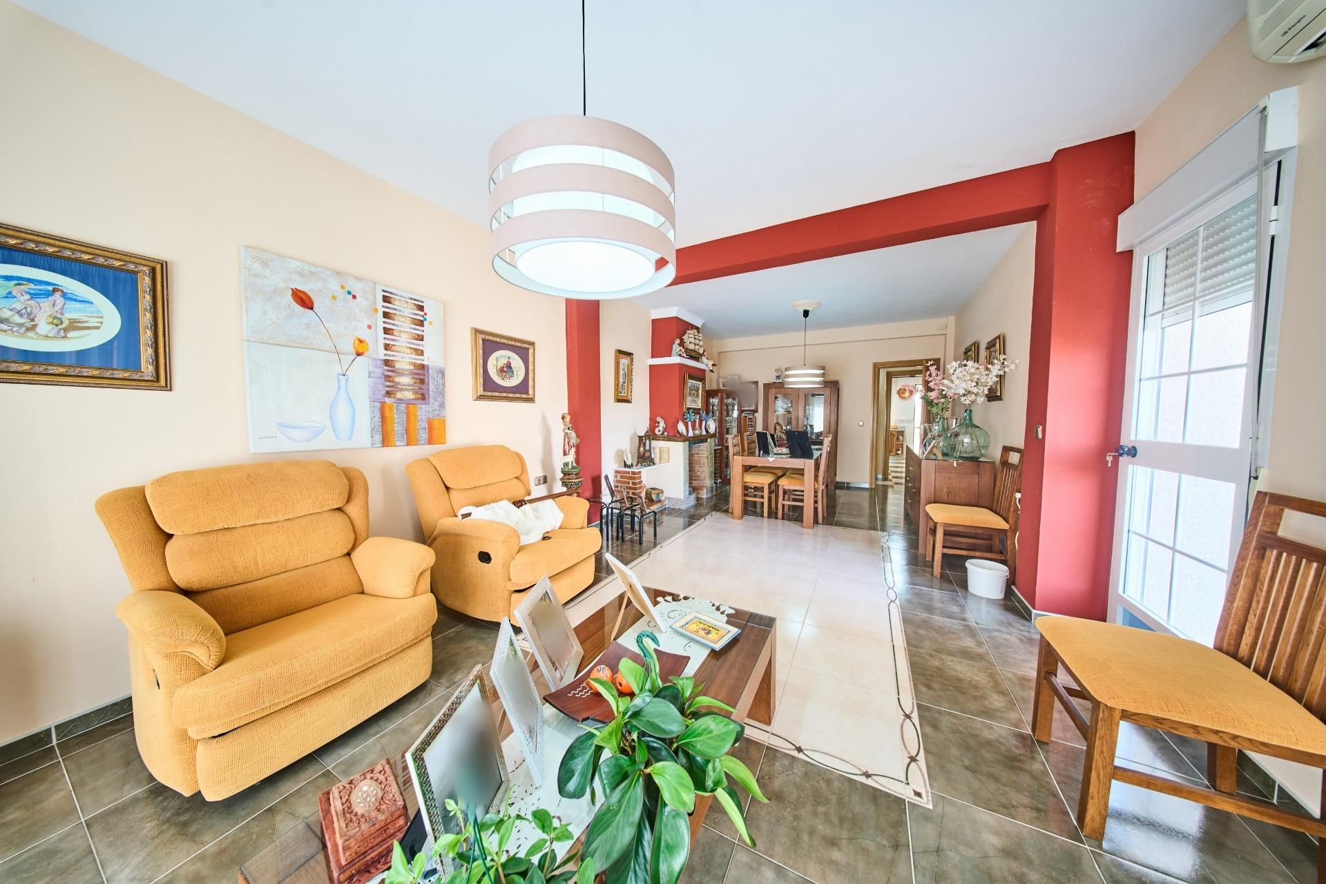 Sala d'estar de Casa o xalet en venda en Deifontes amb Aire condicionat, Calefacció i Terrassa