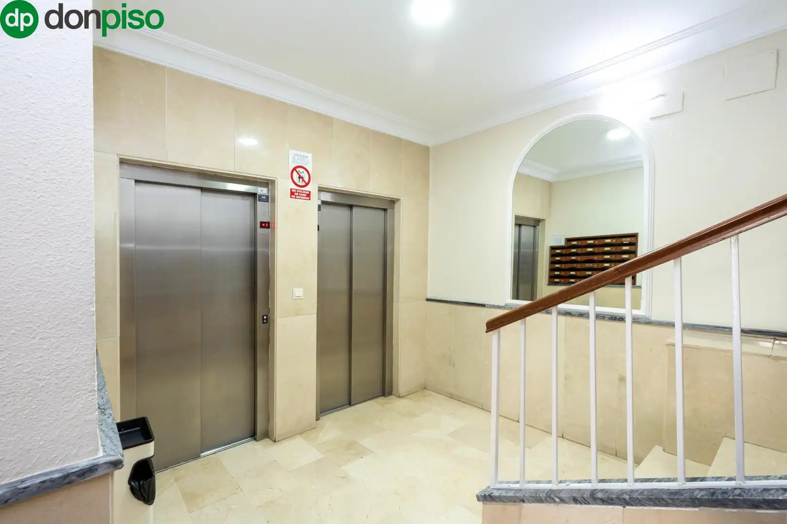 Flat for sale in Granada  with Alarm