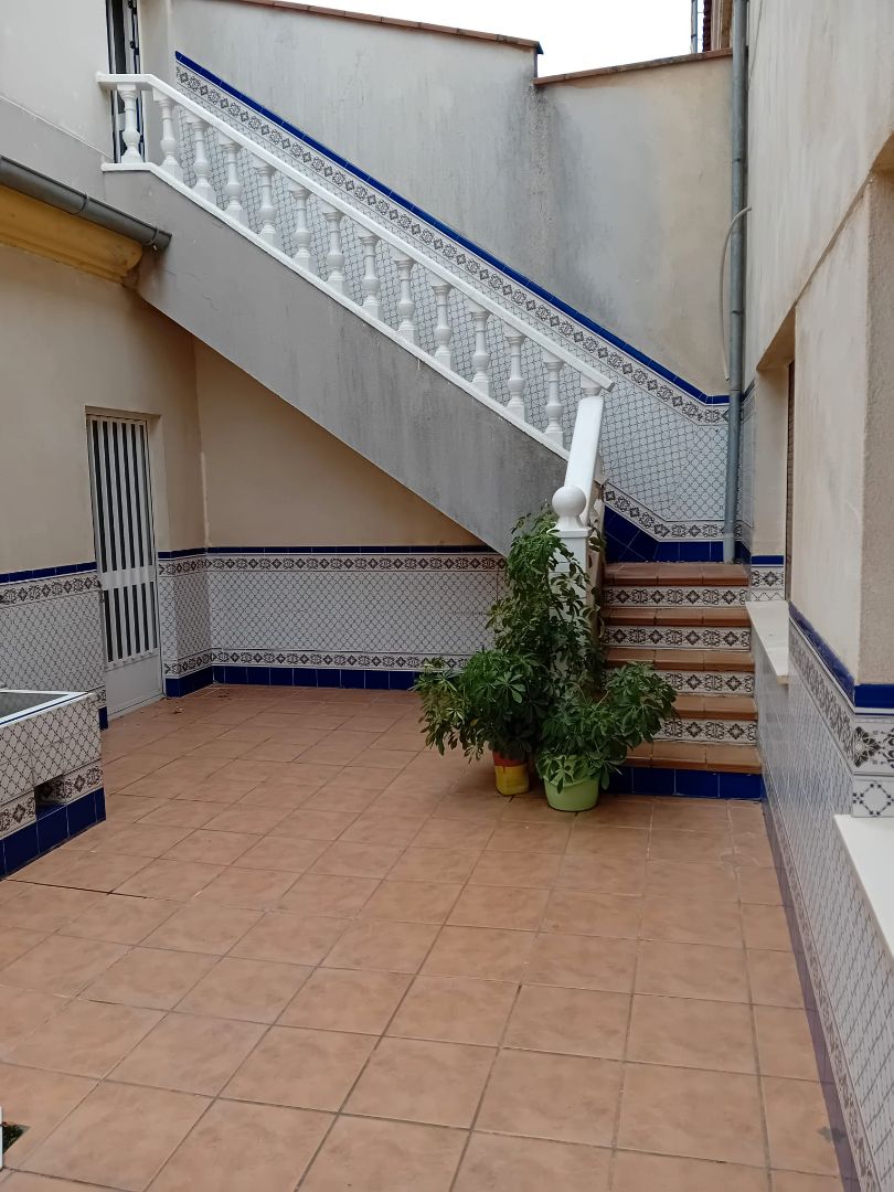 Casa o chalet en venta en Canena con Terraza, Trastero y Balcón