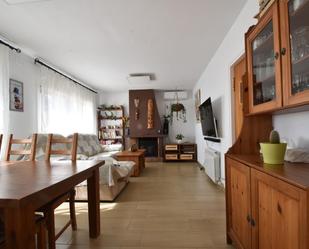 Sala d'estar de Casa o xalet en venda en Calafell amb Aire condicionat, Calefacció i Jardí privat