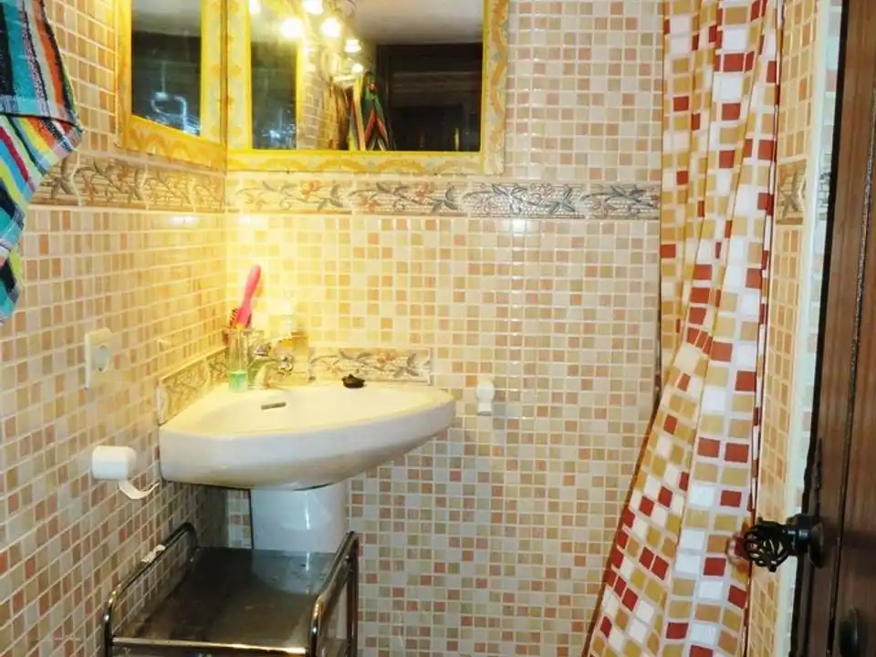 Badezimmer von Country house zum Verkauf in Cómpeta