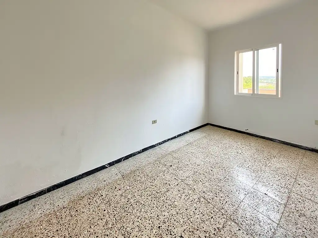 Casa adosada en venta en Arucas con Terraza y Amueblado