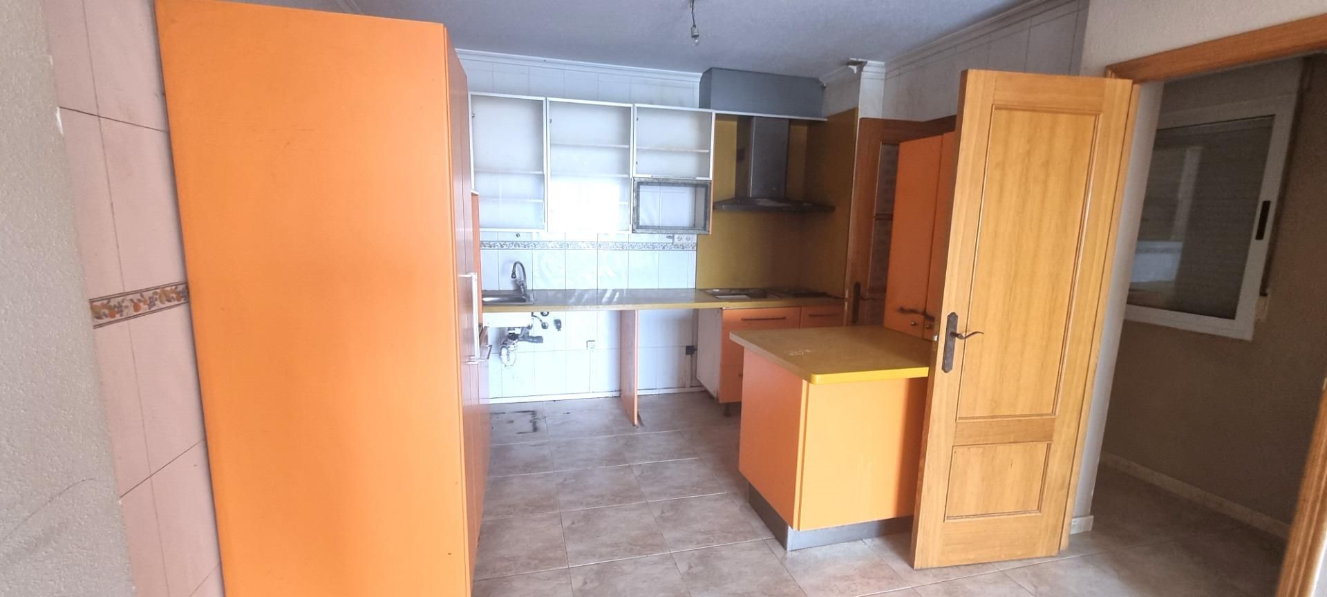 Cocina de Piso en venta en Torre-Pacheco con Trastero y Balcón