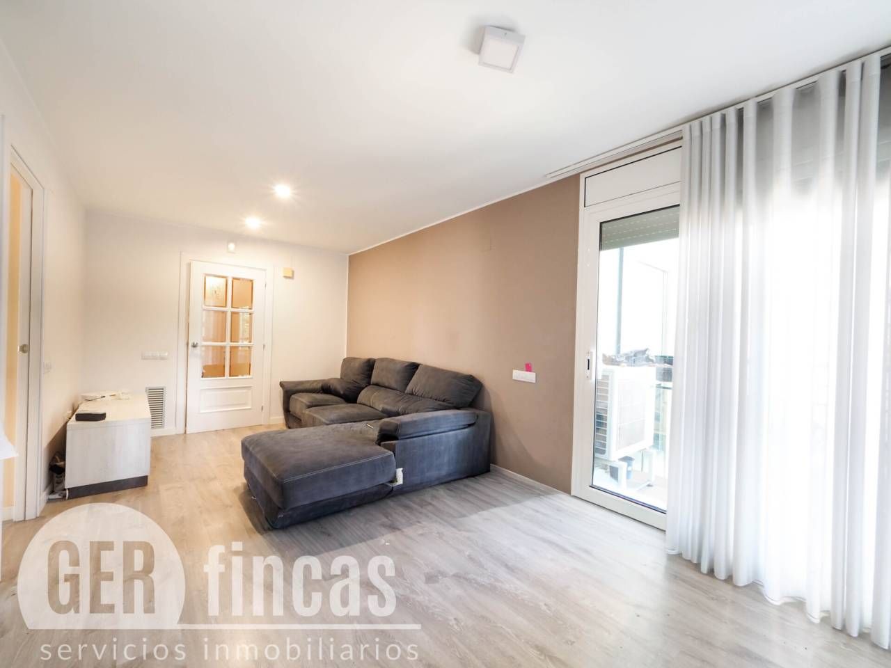 Bedroom of Flat to rent in Terrassa  with Air Conditioner, Heating and Parquet flooring
