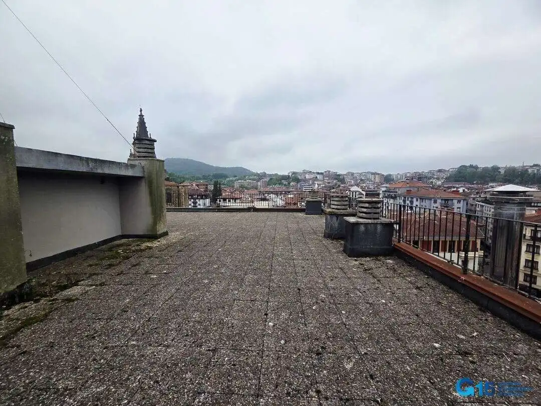 Terrassa de Pis en venda en Errenteria amb Calefacció, Traster i Moblat