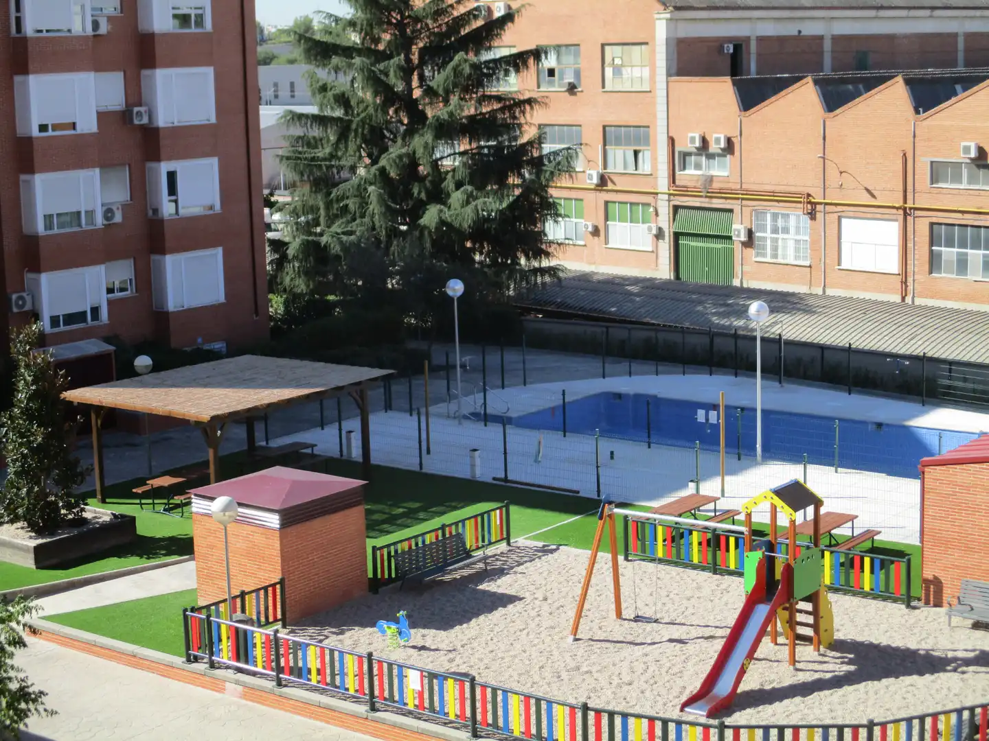 Piscina de Piso en venta en Madrid con Calefacción, Parquet y Trastero