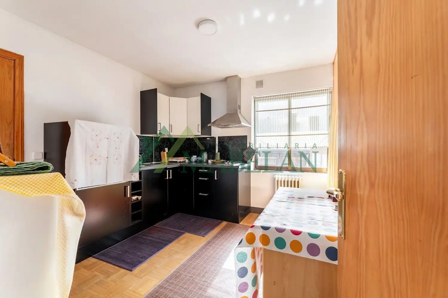 Cuina de Casa o xalet en venda en Las Rozas de Madrid amb Aire condicionat, Calefacció i Jardí privat