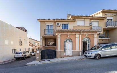 Exterior view of House or chalet for sale in Huétor Vega  with Air Conditioner, Heating and Parquet flooring
