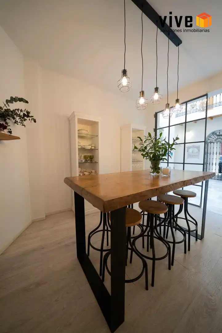 Comedor de Casa o chalet en venta en Sevilla con Aire acondicionado, Calefacción y Jardín privado