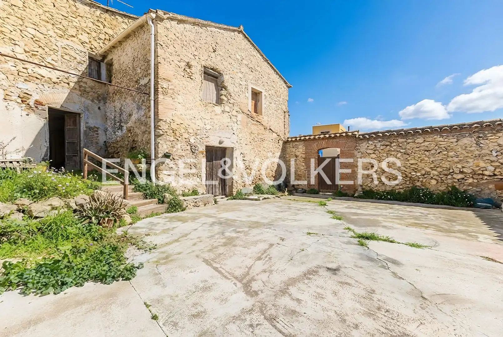 Exterior view of Houses for sale in La Granada  with Heating, Private garden and Terrace