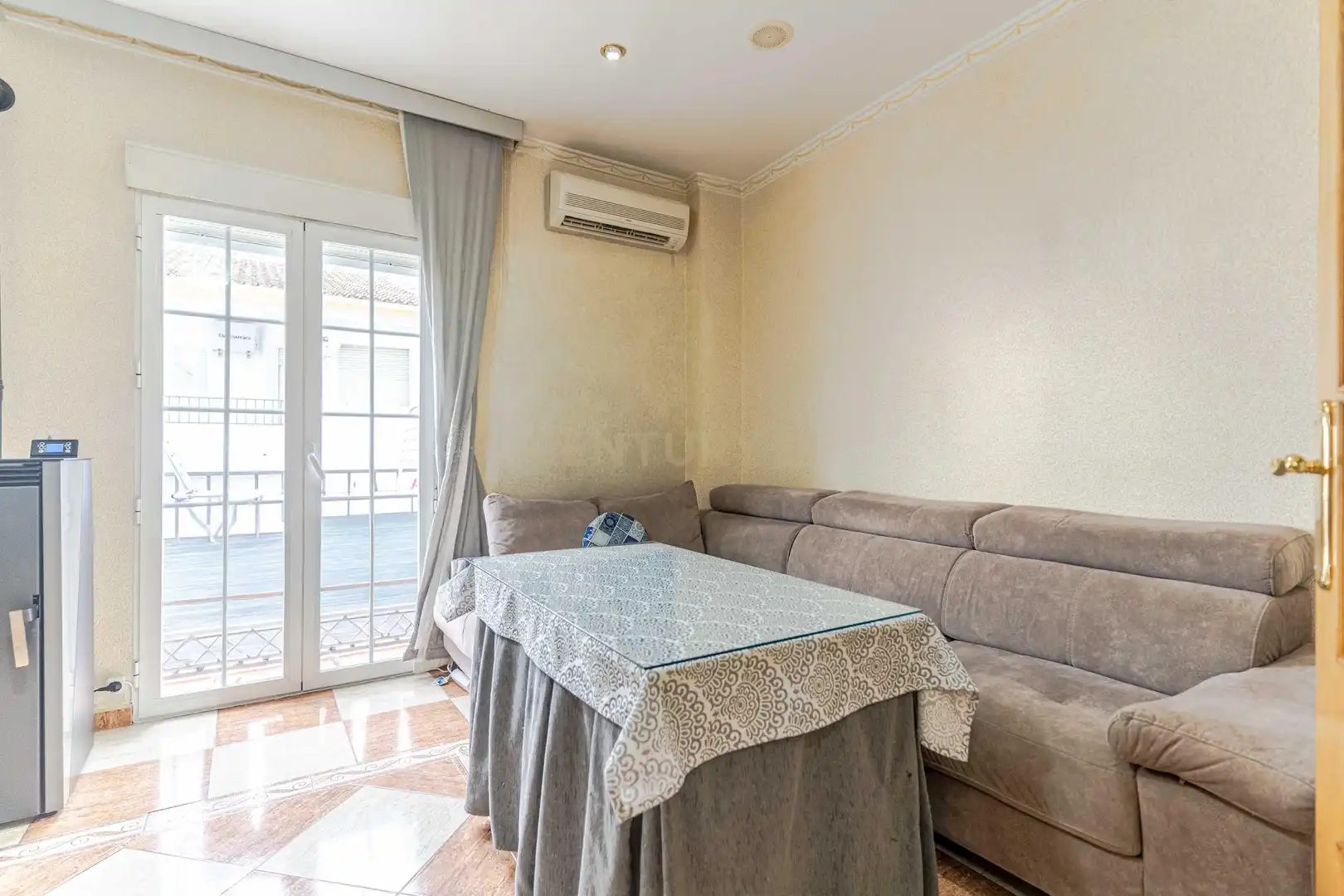 Habitación de Apartamento en venta en Montefrío con Aire acondicionado y Jacuzzi