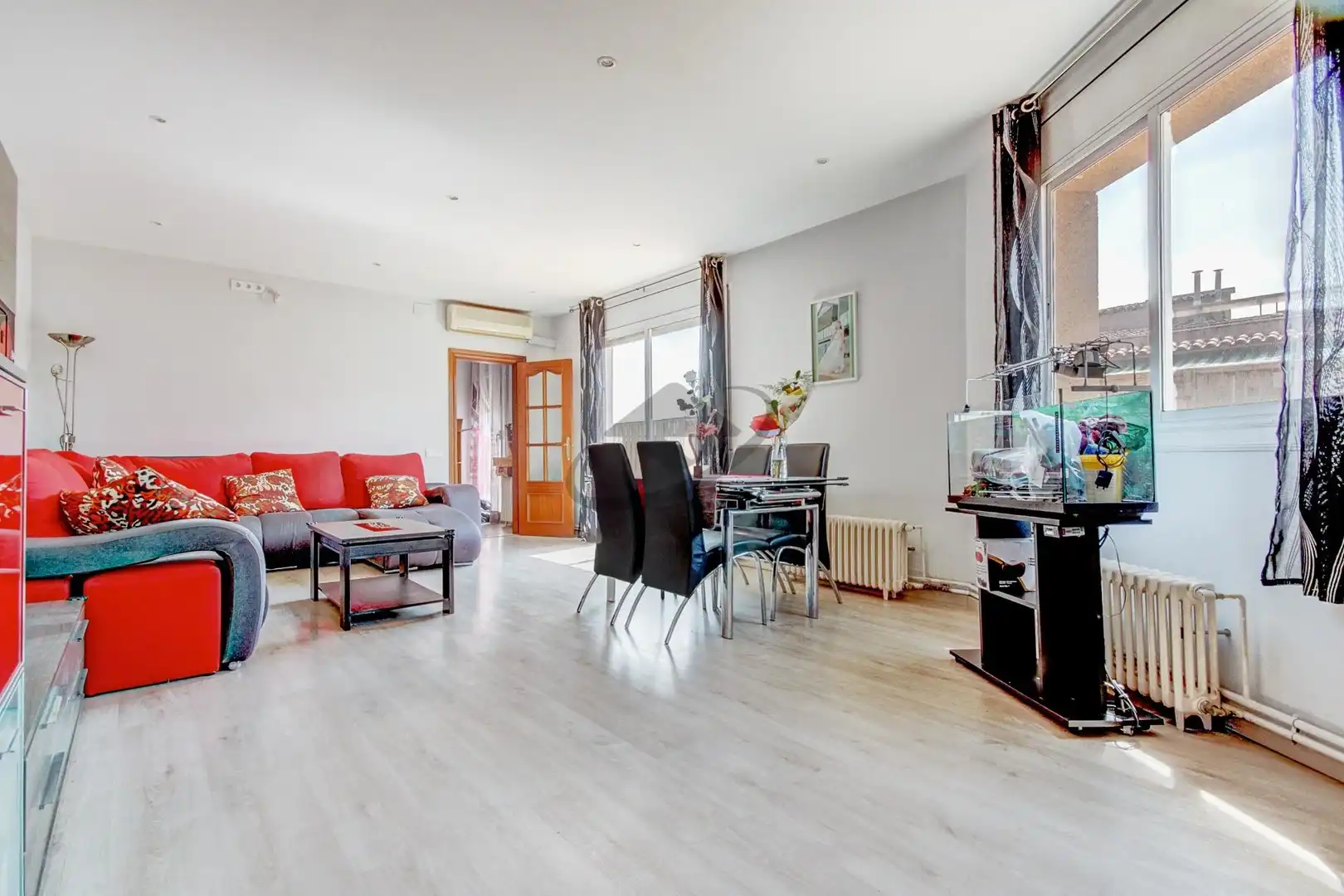 Sala de estar de Ático en venta en Barberà del Vallès con Aire acondicionado, Calefacción y Terraza
