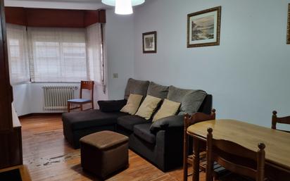 Living room of Flat to rent in Santiago de Compostela   with Heating, Parquet flooring and Storage room