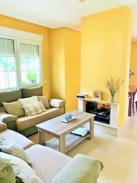 Sala de estar de Casa o chalet en venta en Aranjuez con Aire acondicionado, Calefacción y Jardín privado