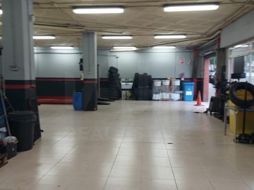 Local comercial en venda a Can Clos - Pinetons