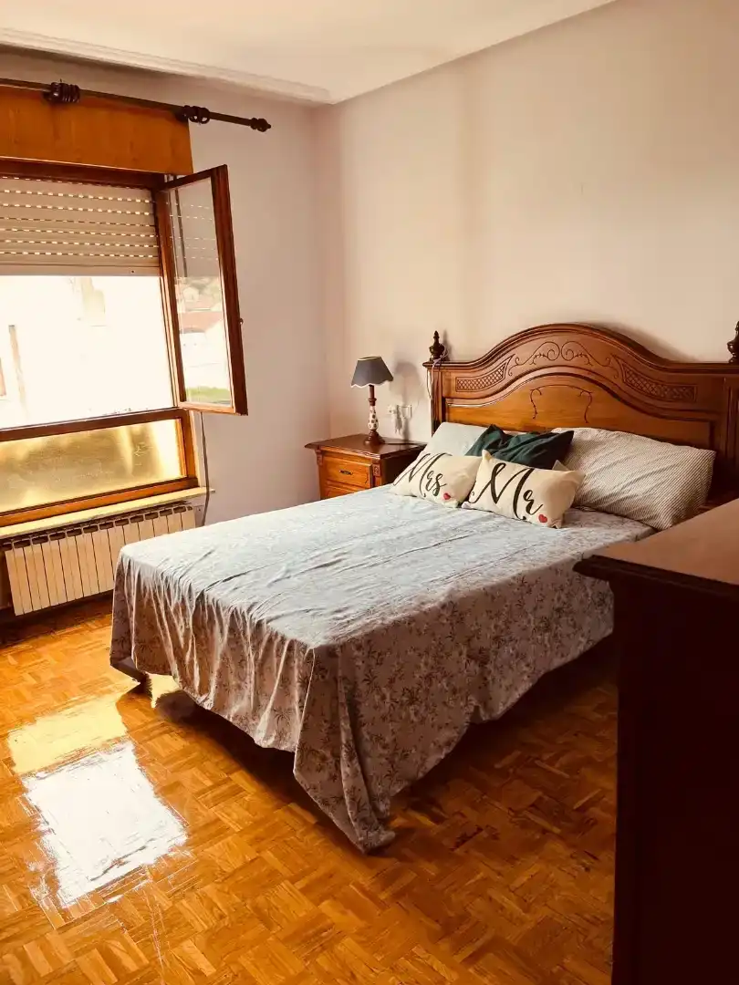 Dormitori de Casa adosada en venda en Laviana