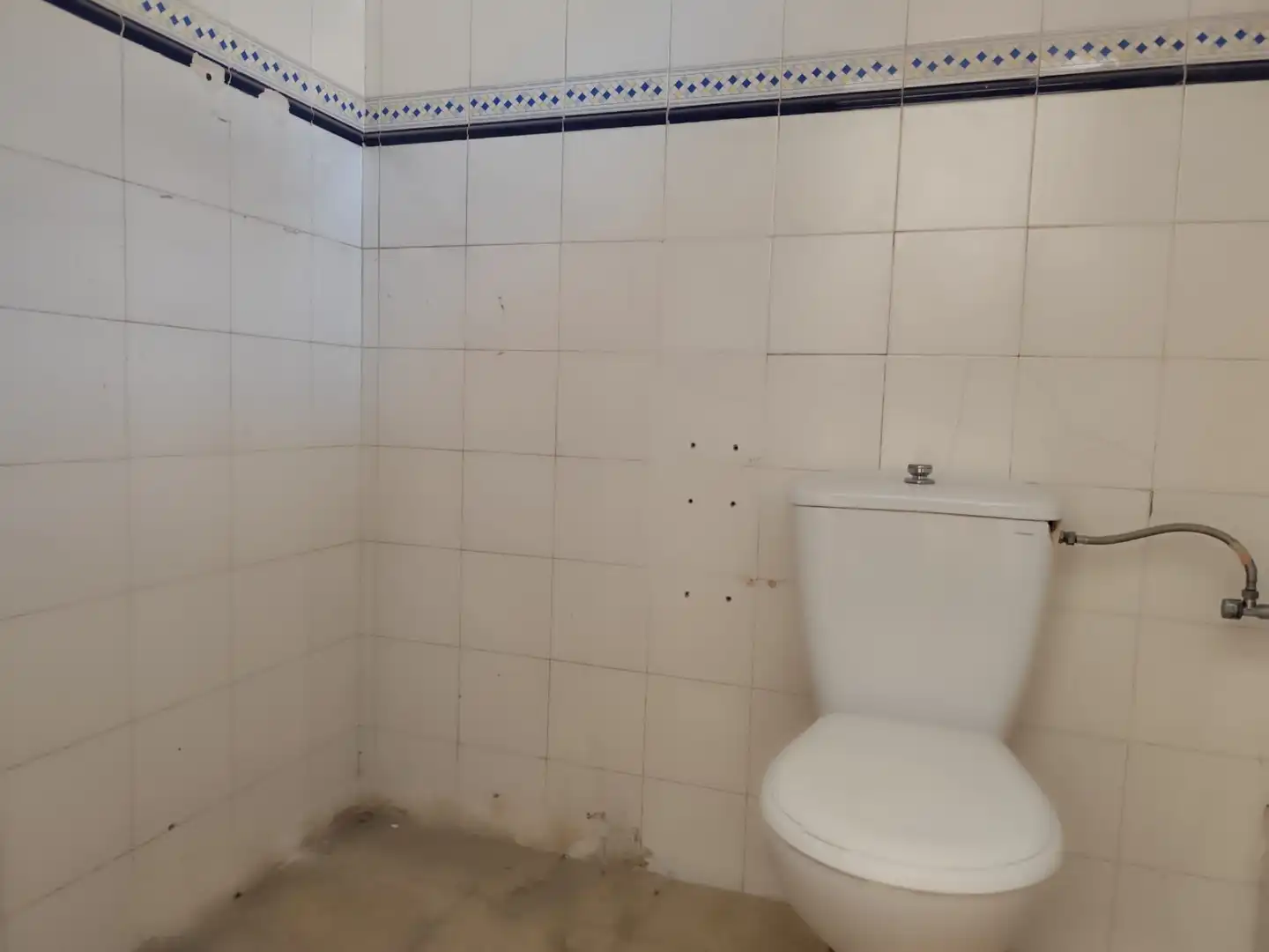 Badezimmer von Geschaftsraum zur Miete in Murcia