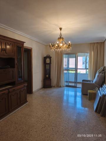 Piso en Venta en Avenida José Laguillo, 30 en San Carlos - San José