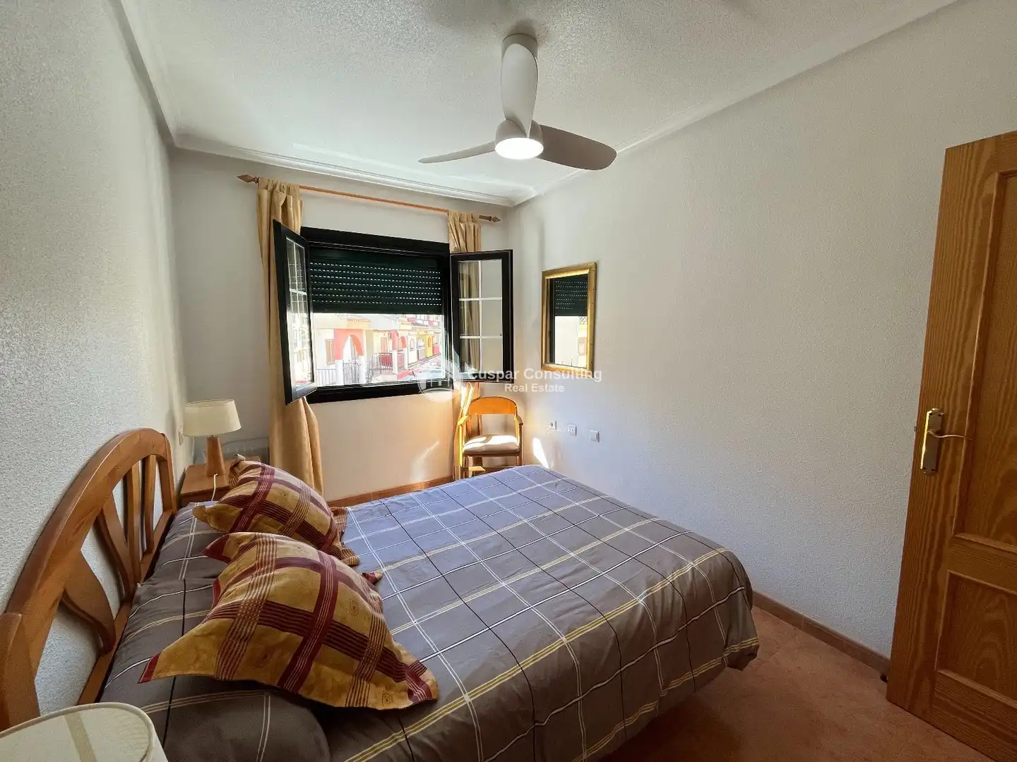 Habitación de Apartamento en venta en Los Alcázares con Terraza, Amueblado y Balcón