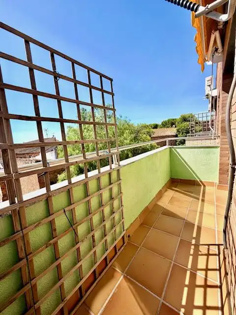 Terraza de Piso en venta en El Pla del Penedès con Calefacción, Parquet y Terraza
