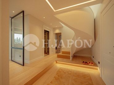 Penthouse mit Aufzug zur Miete in Sarrià - Sant Gervasi