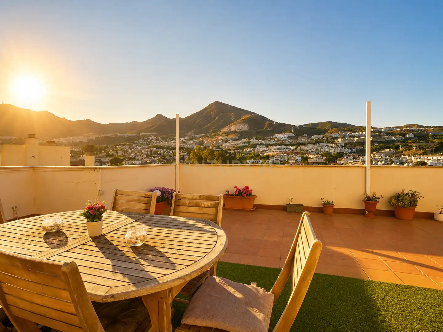 Terraza de Apartamento en venta en Benalmádena con Aire acondicionado, Trastero y Piscina comunitaria