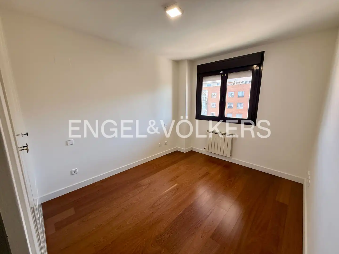 Habitación de Piso de alquiler en Madrid con Aire acondicionado, Calefacción y Piscina
