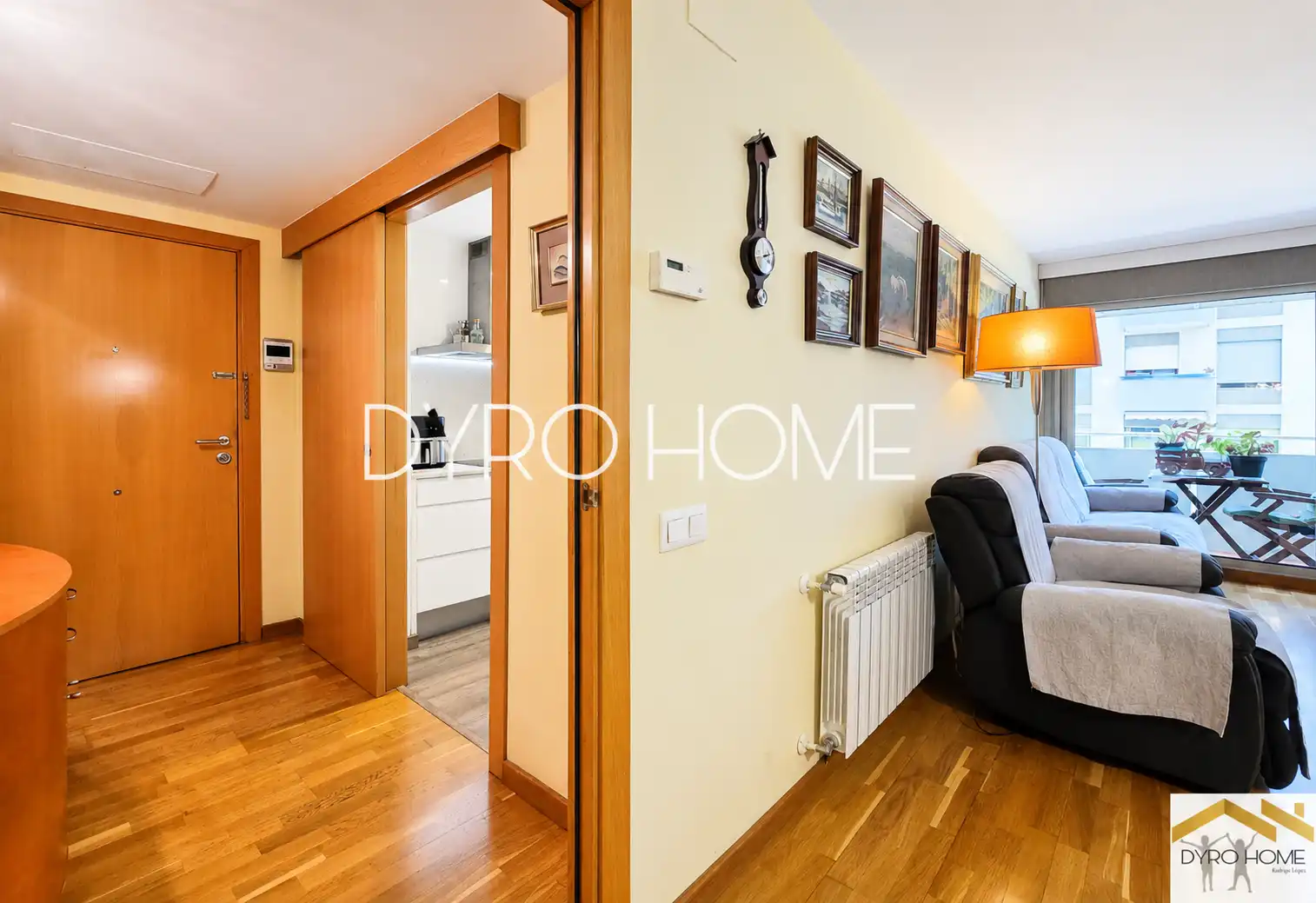 Wohnung zum Verkauf in Barcelona mit Heizung und Terrasse