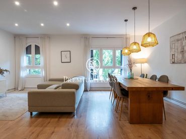 Flat with lift for sale in Eixample