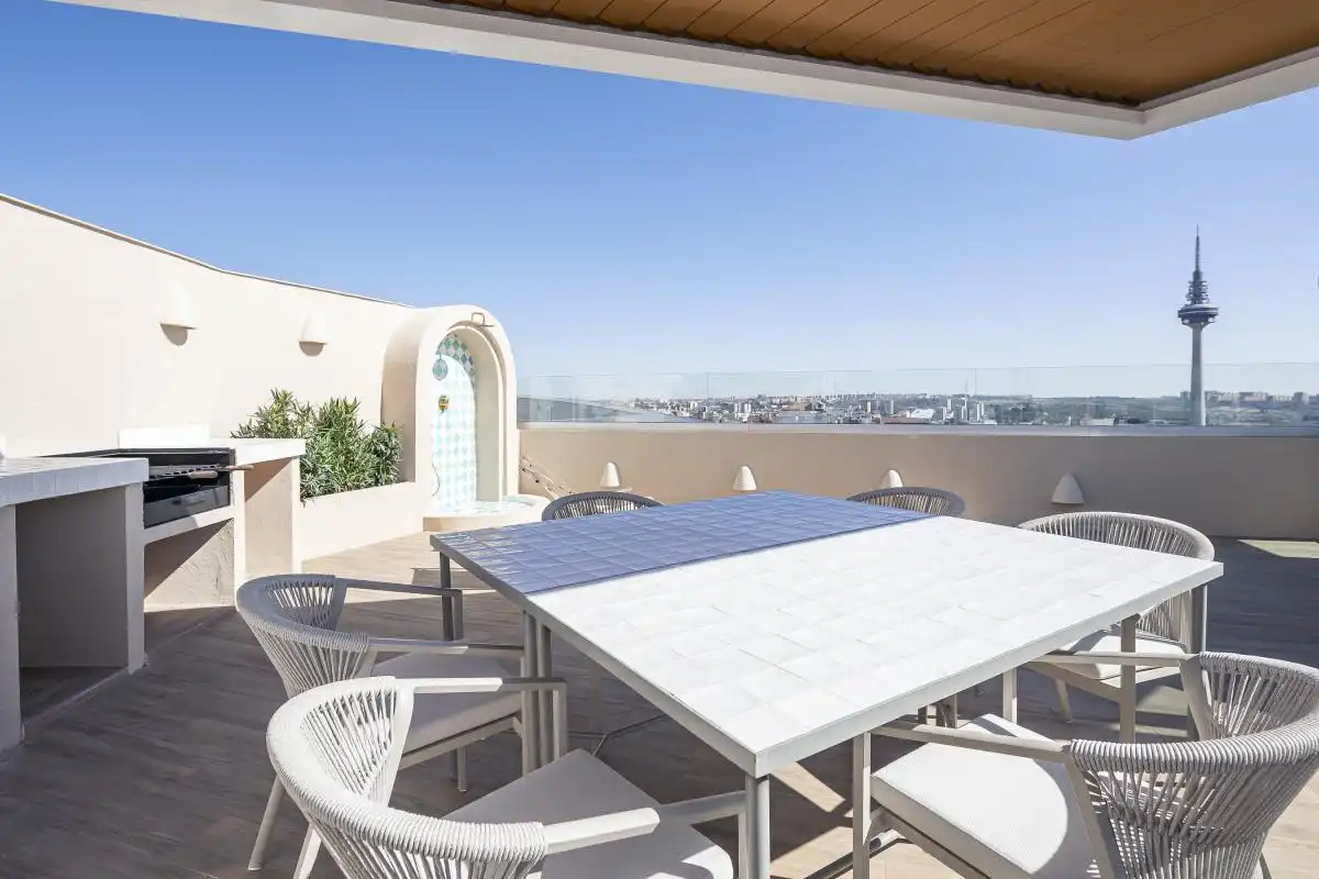 Terrassa de Àtic en venda en Madrid amb Aire condicionat, Calefacció i Jardí privat