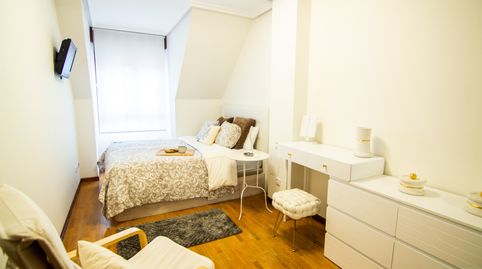 Foto 2 de Piso en venta en Oviedo - Bernardo Casielles, 6, Argañosa, Oviedo