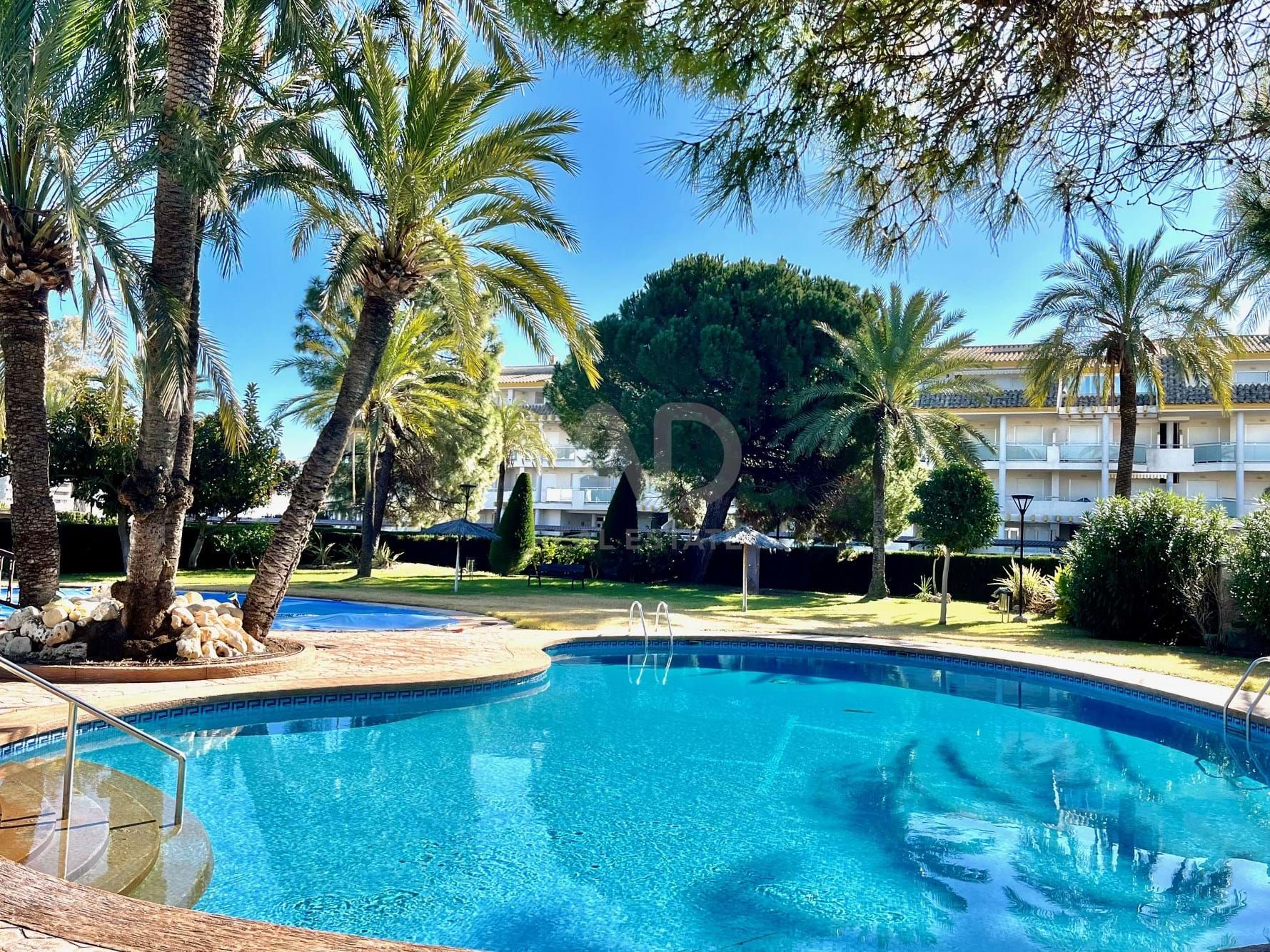 Vista exterior de Piso en venta en Torreblanca con Aire acondicionado, Terraza y Piscina