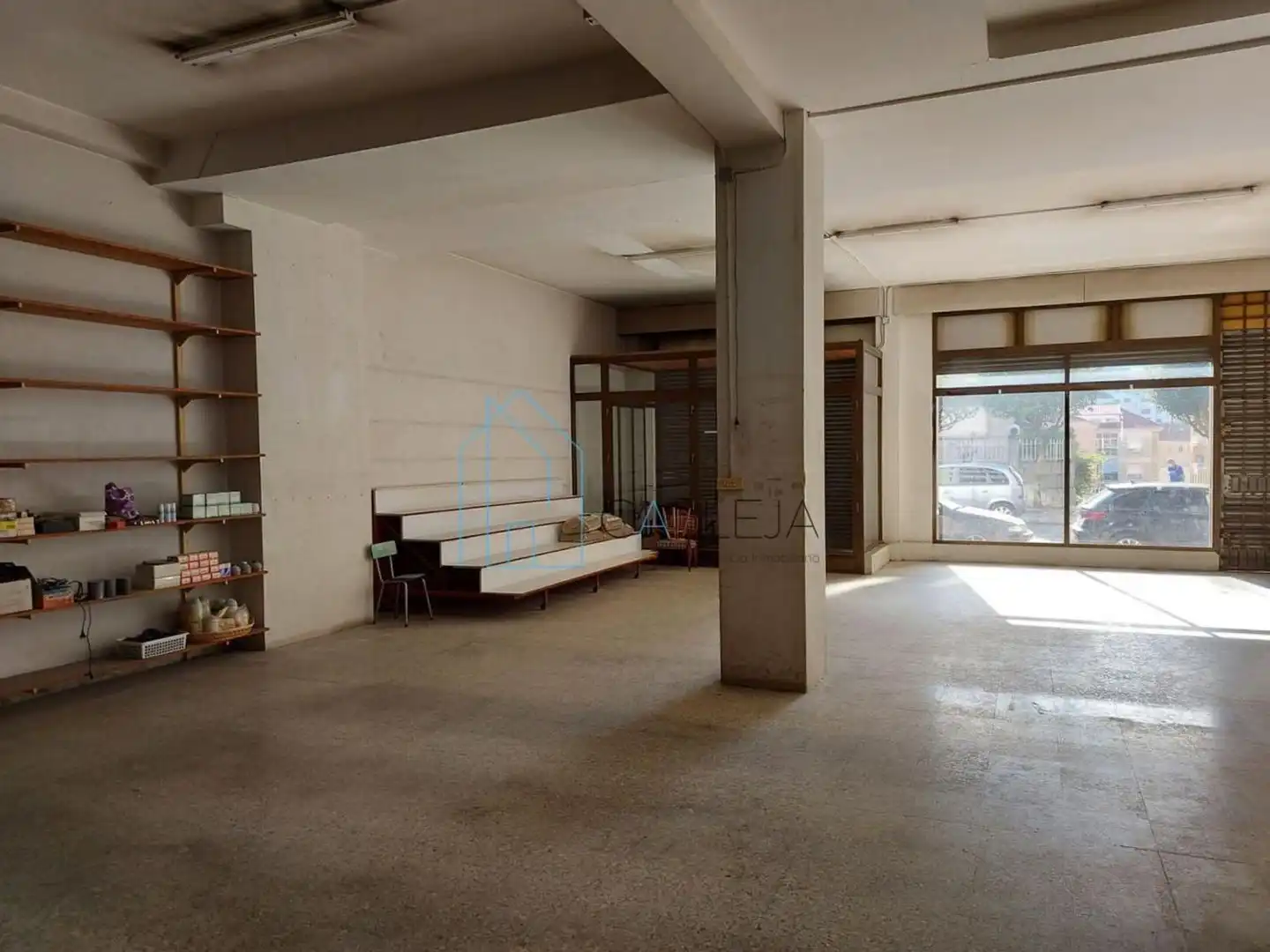 Local comercial en venta en Avenida Portugal