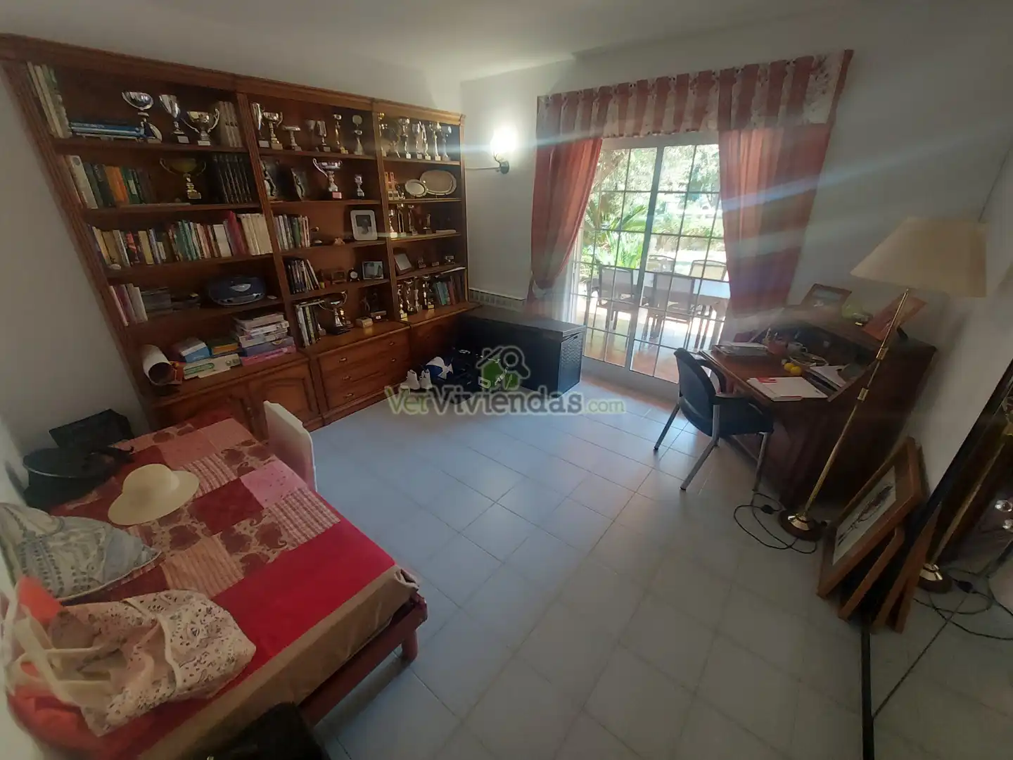 Dormitori de Casa o xalet en venda en Torrelles de Llobregat amb Aire condicionat, Calefacció i Jardí privat