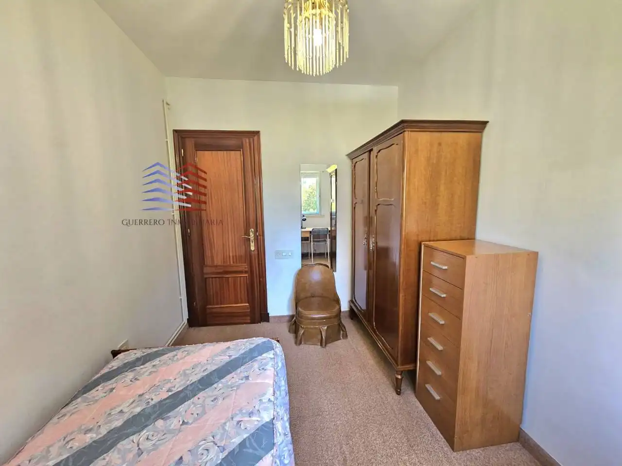 Habitación de Piso de alquiler en Ourense Capital  con Calefacción y Amueblado