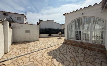 Exterior view of House or chalet for sale in Empuriabrava