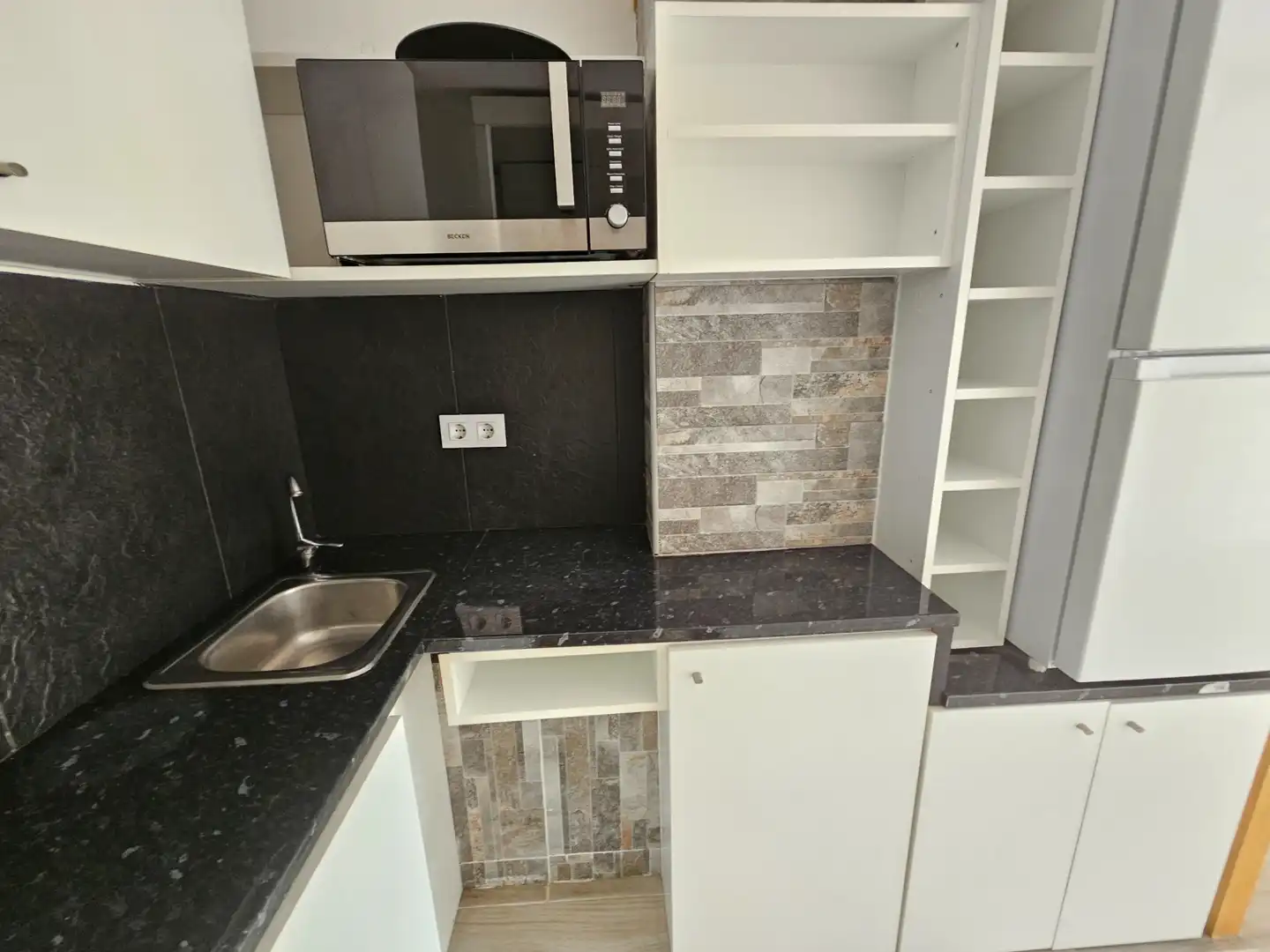 Cocina de Local en venta en Torrejón de Ardoz con Aire acondicionado, Calefacción y Amueblado