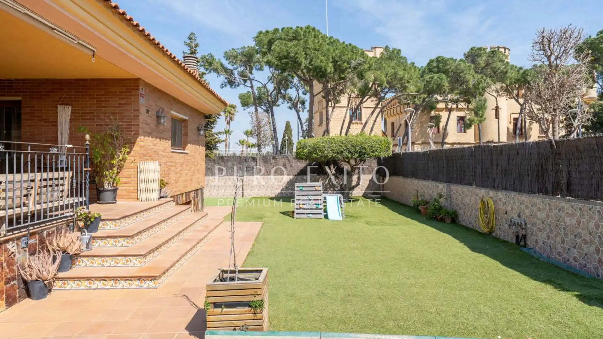 Garden of Houses for sale in Vila-seca  with Air Conditioner, Heating and Private garden