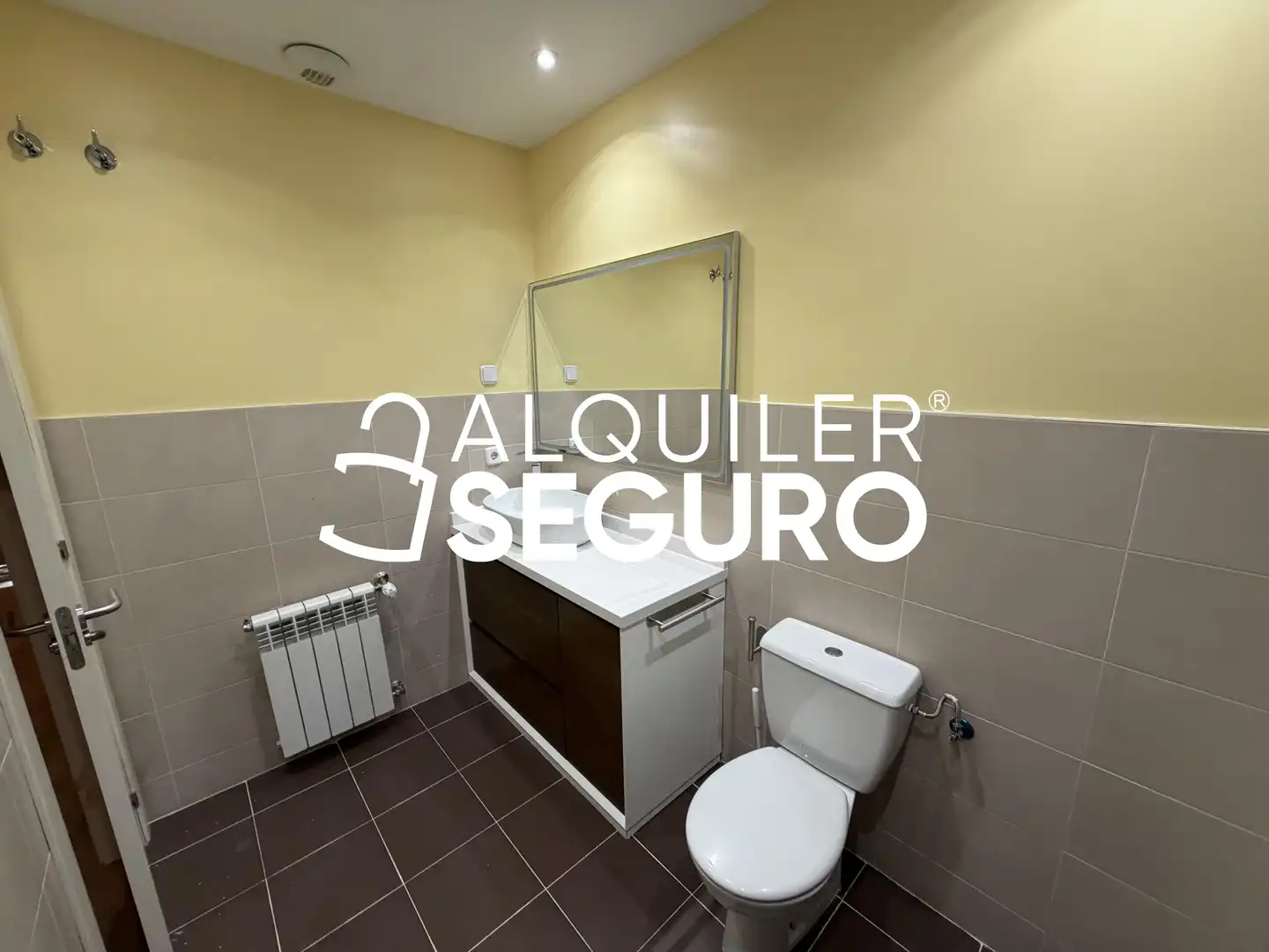 Bany de Pis de lloguer en Getafe amb Aire condicionat, Calefacció i Traster