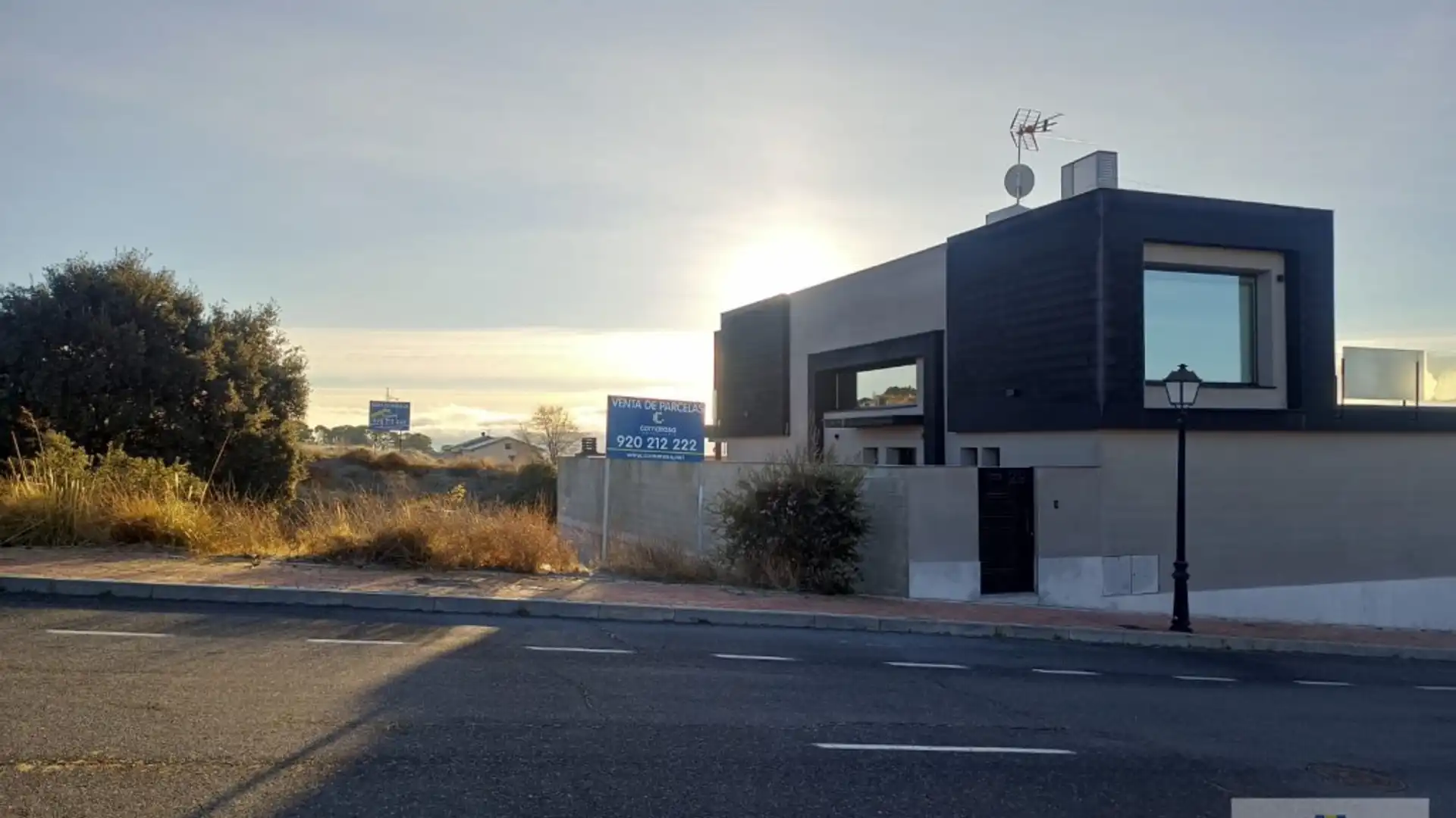 Außenansicht von Residential zum Verkauf in Ávila Capital