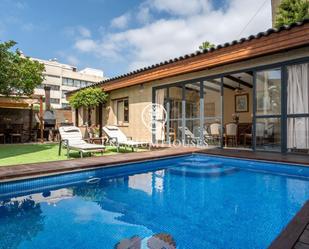 Swimming pool of Flat for sale in Vilanova i la Geltrú  with Air Conditioner, Terrace and Swimming Pool