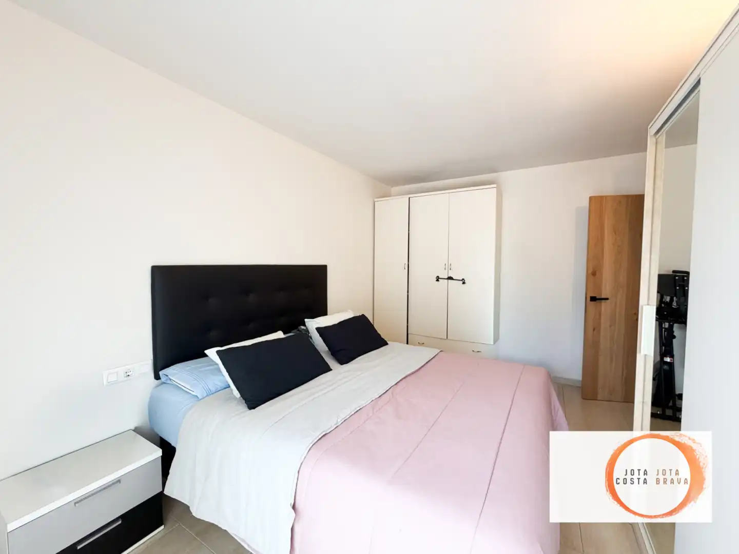 Habitación de Casa adosada en venta en Caldes de Malavella con Aire acondicionado, Calefacción y Jardín privado