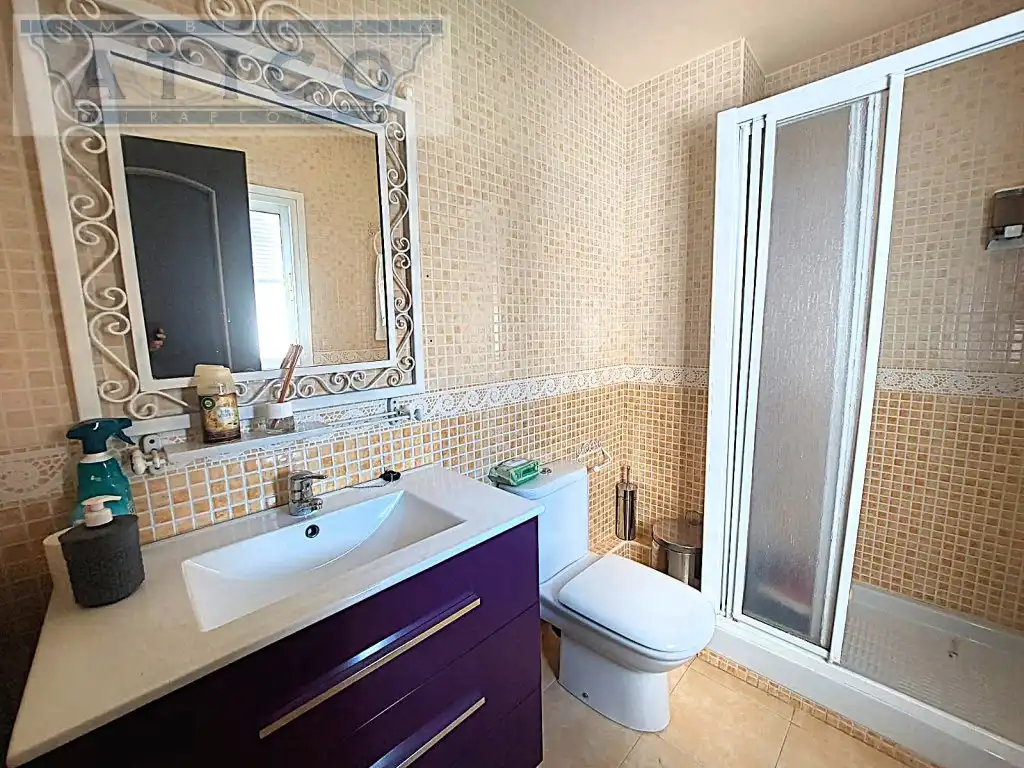 Bathroom of Houses for sale in Sevilla  with Air Conditioner and Terrace