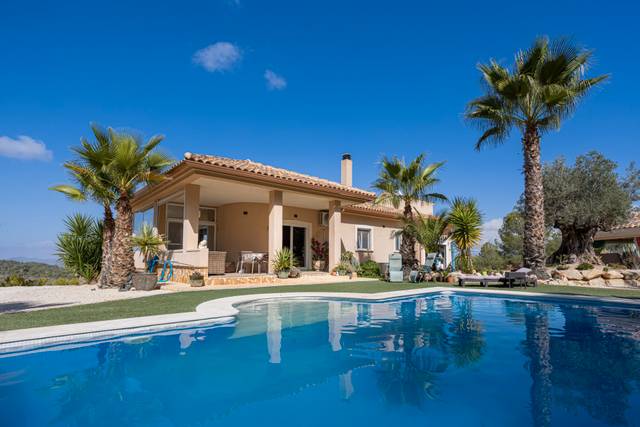 Casa-chalet en Venta en Jumilla