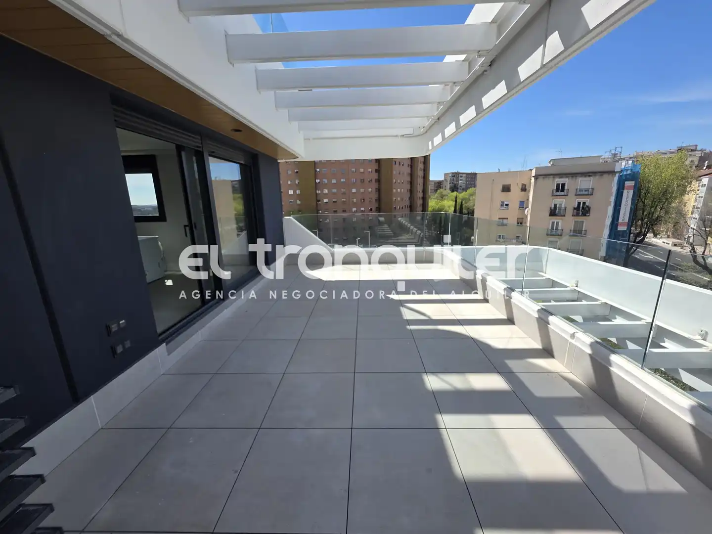 Terrace of Flat for rent in Madrid  with Air Conditioner, Terrace and Storage room