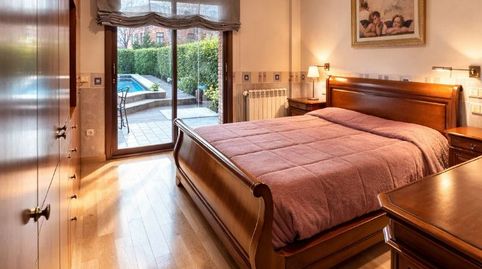 Habitatge únic al centre d'Olot, planta baixa amb jardí i piscina privada., imatge 3