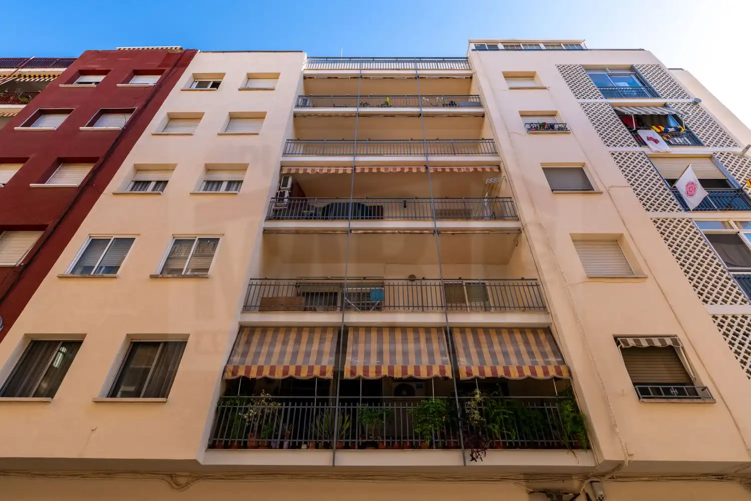 Vista exterior de Pis en venda en Reus amb Balcó