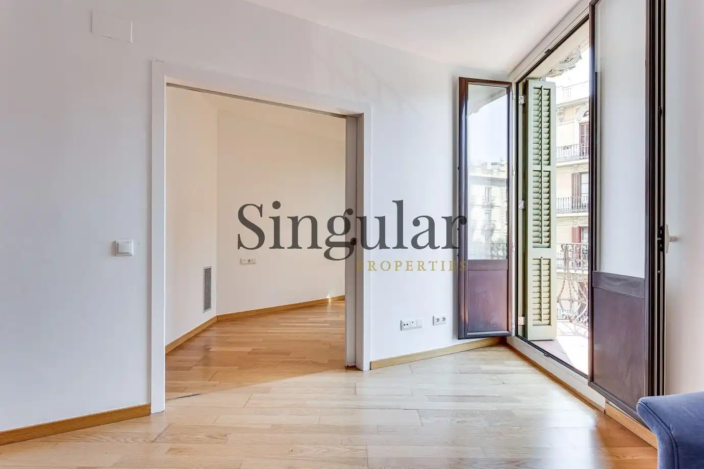 Schlafzimmer von Wohnung zum Verkauf in  Barcelona Capital mit Balkon